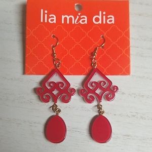 😻 3 For $15 Red & White 2 Tier Lucite Dangles